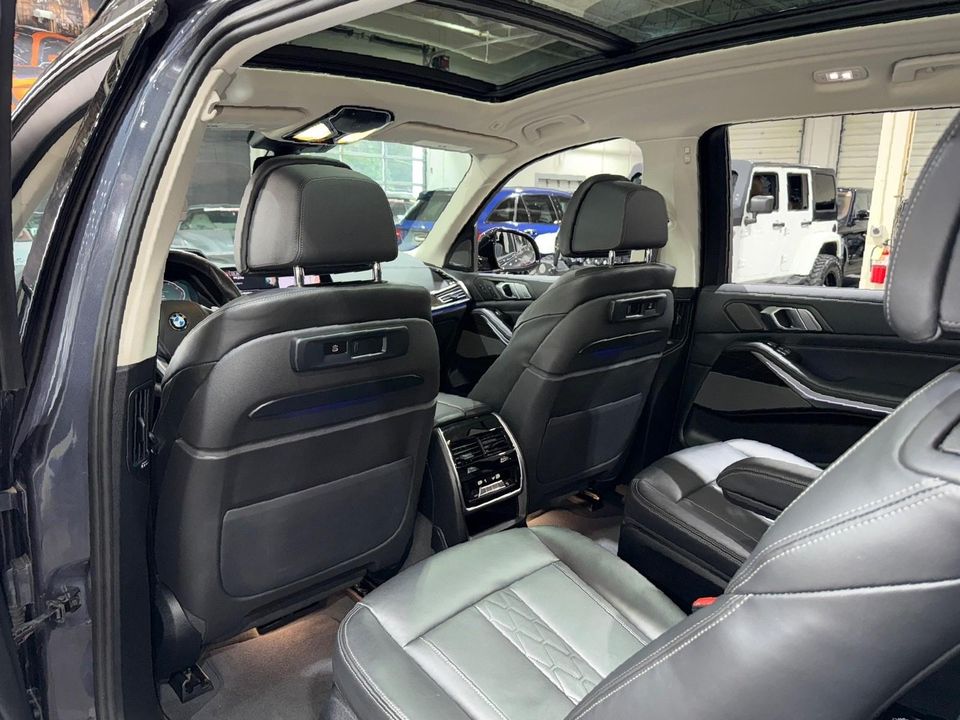 2020 BMW X7