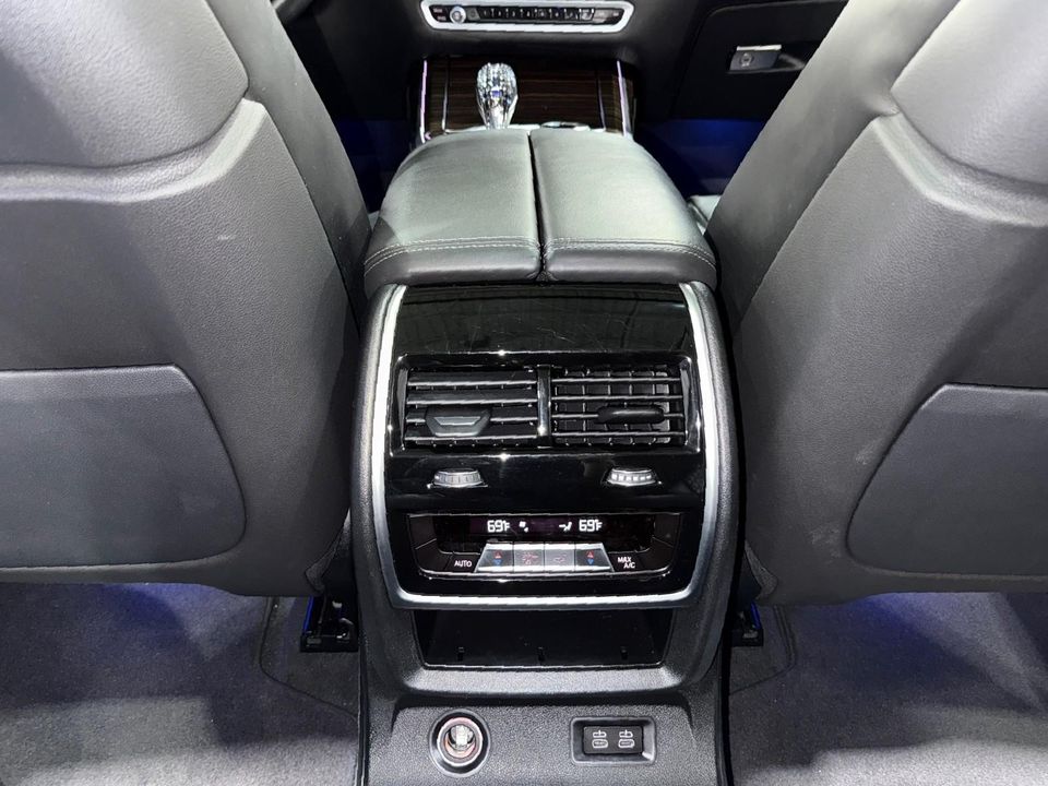 2020 BMW X7