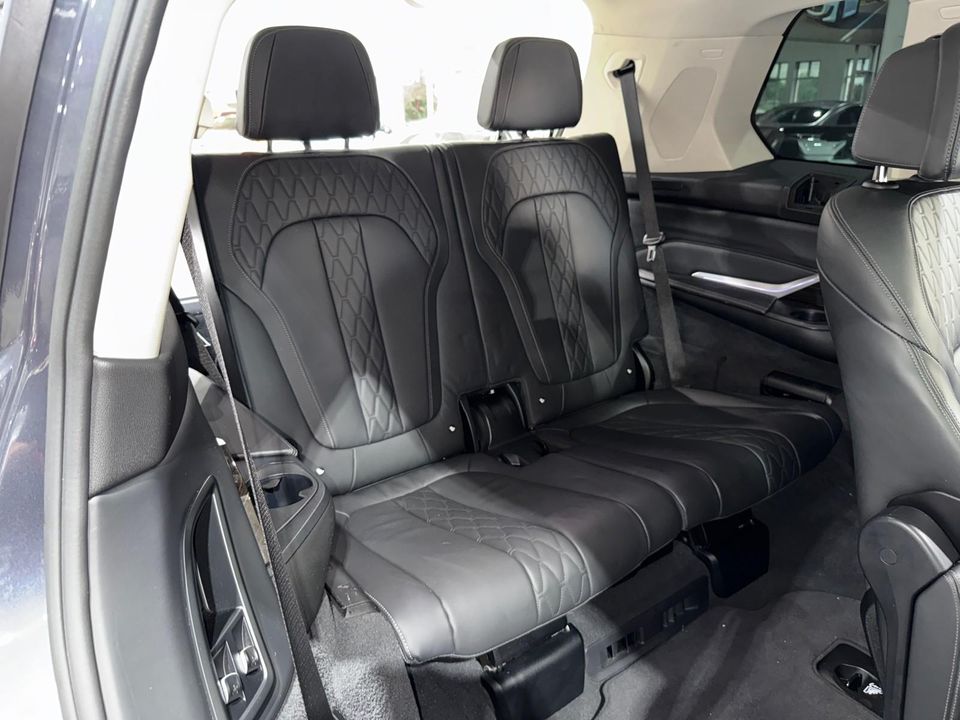 2020 BMW X7