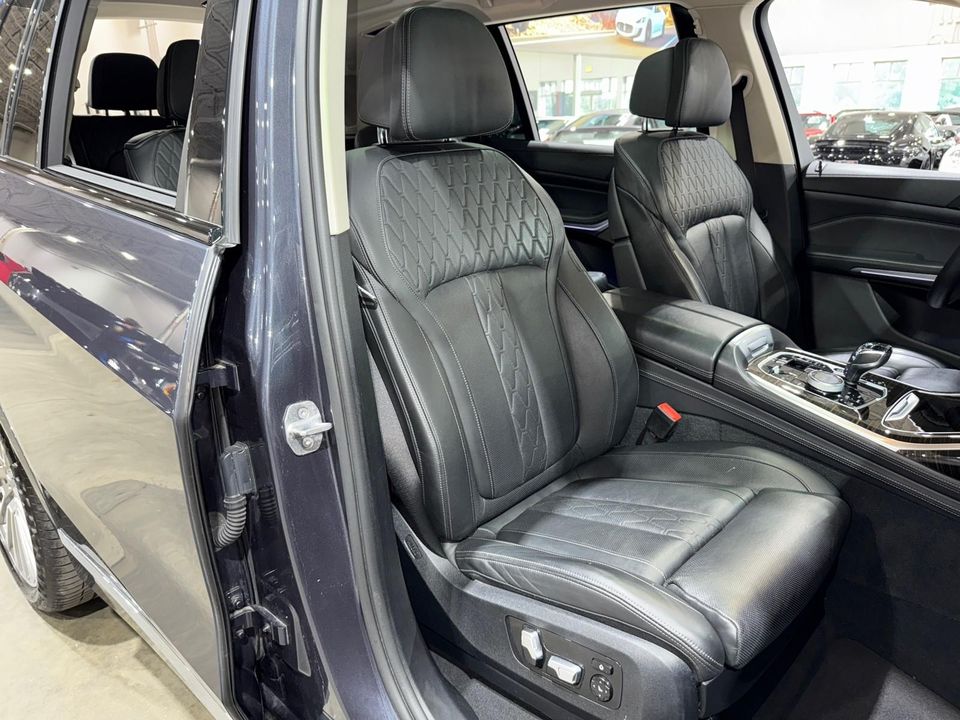 2020 BMW X7