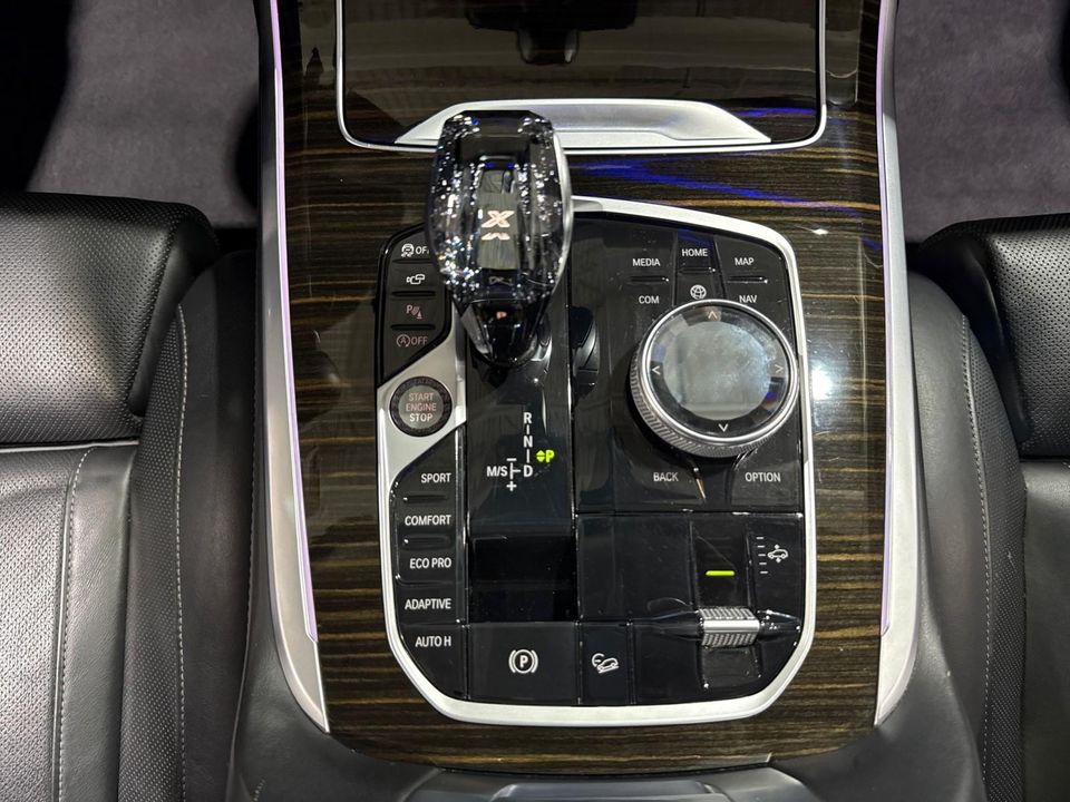 2020 BMW X7