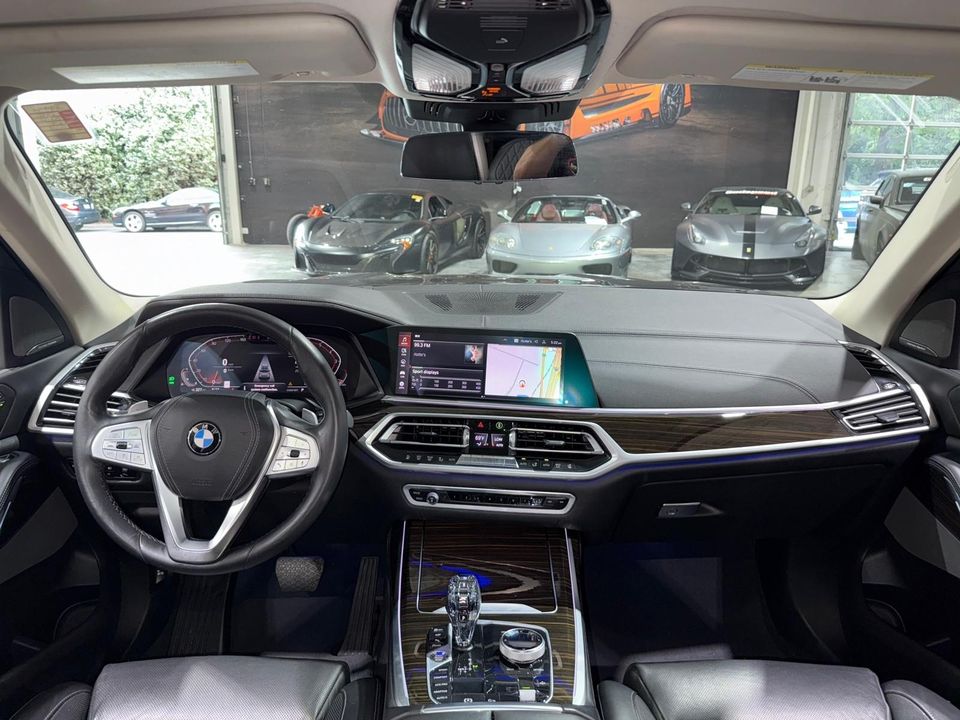 2020 BMW X7