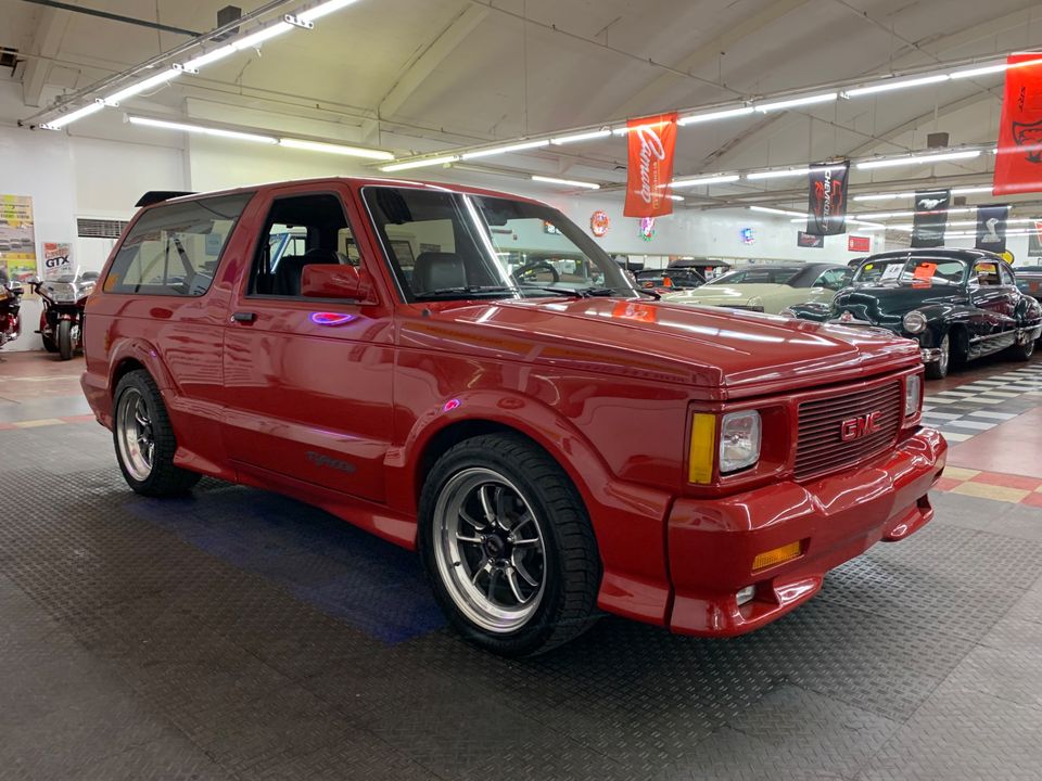 1992 GMC Typhoon