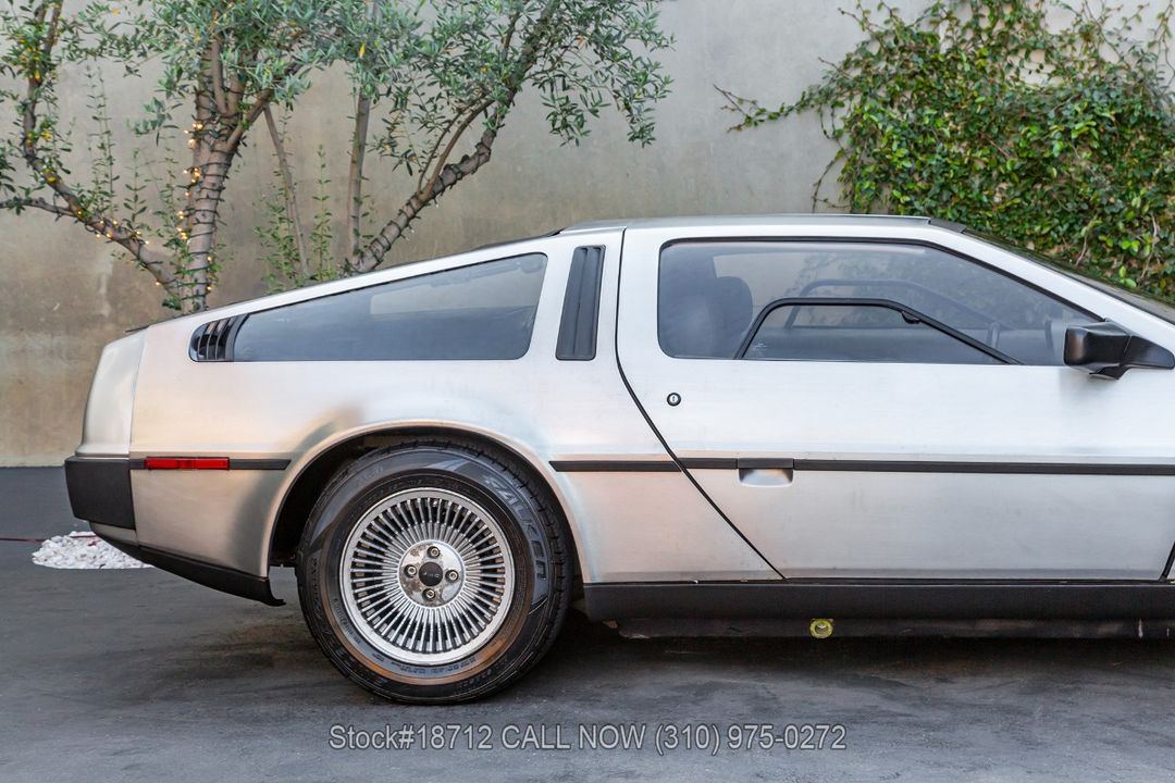 1981 DeLorean DMC-12