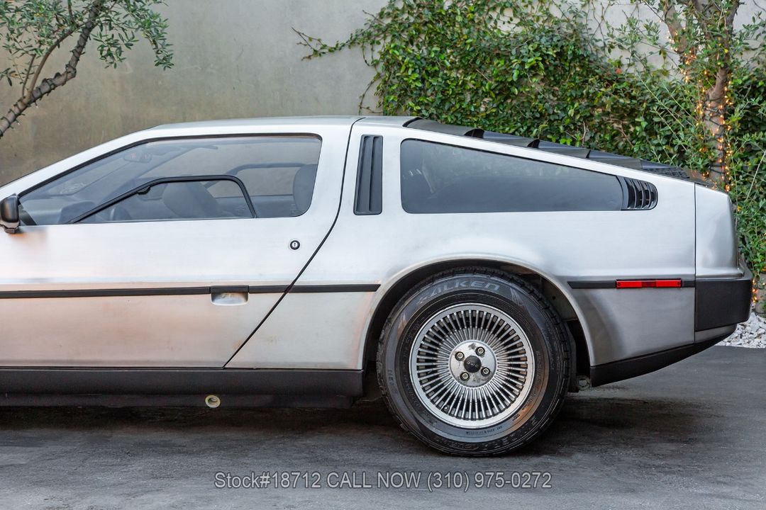 1981 DeLorean DMC-12