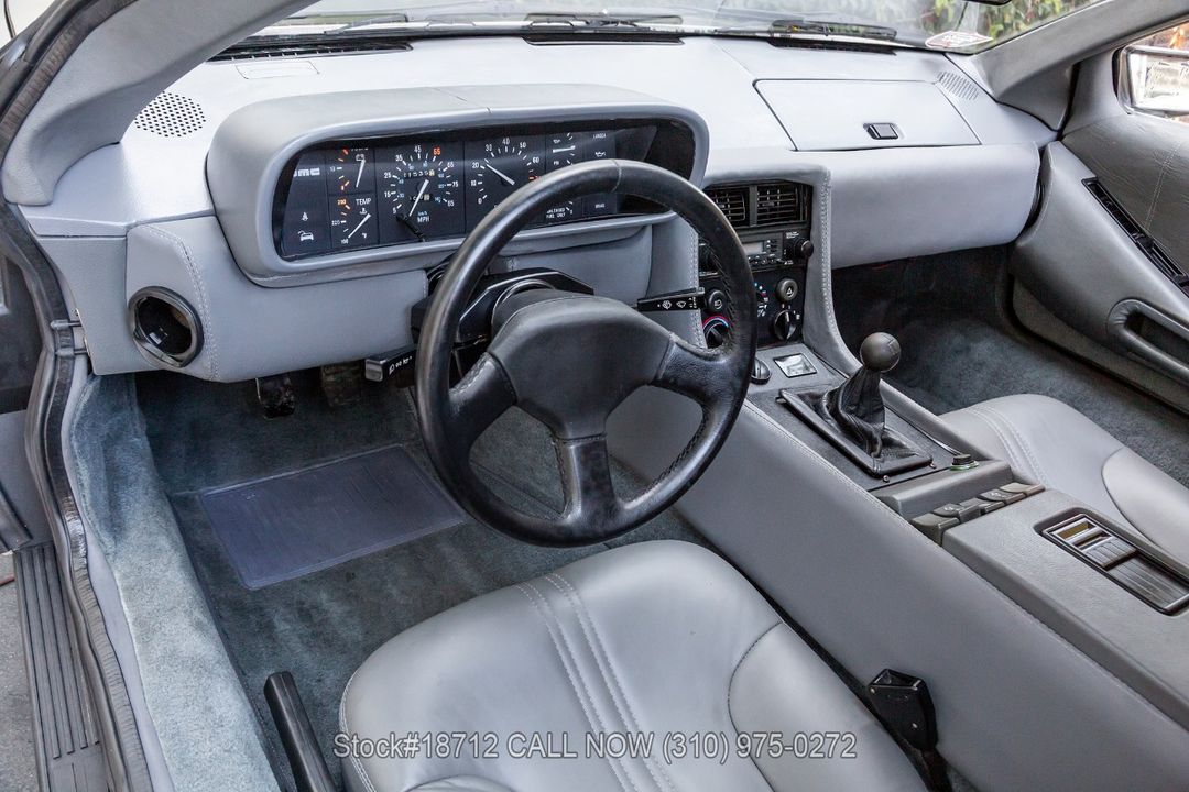 1981 DeLorean DMC-12