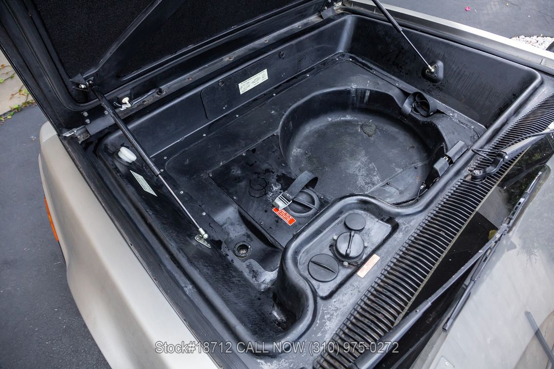 1981 DeLorean DMC-12