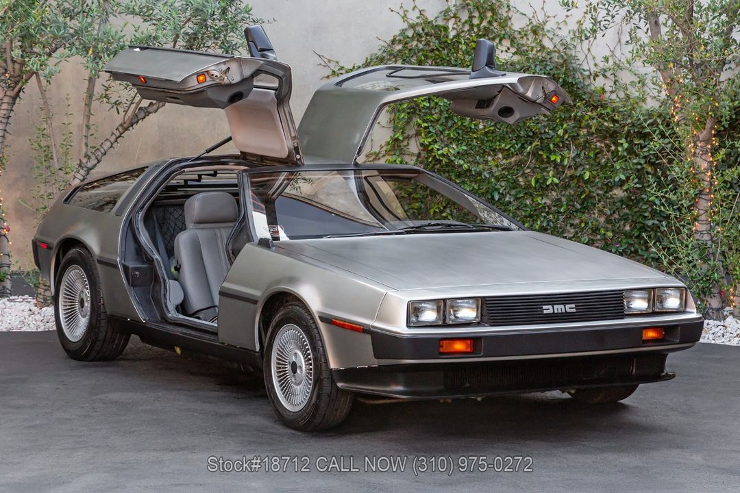 1981 DeLorean DMC-12