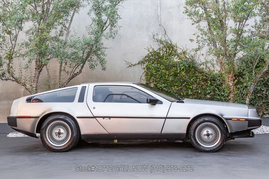1981 DeLorean DMC-12