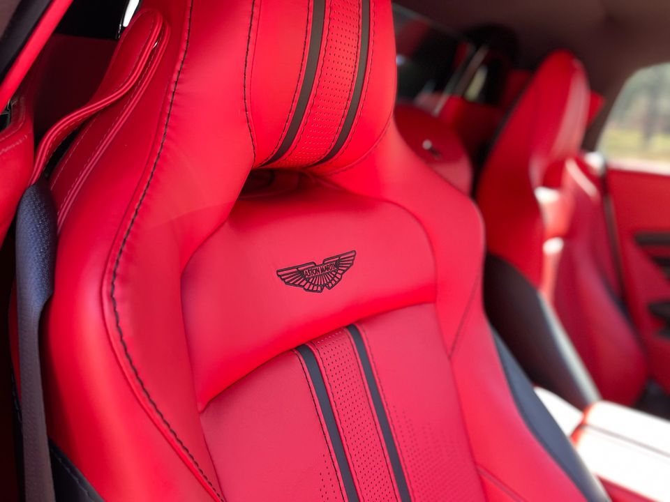 2021 Aston Martin Vantage