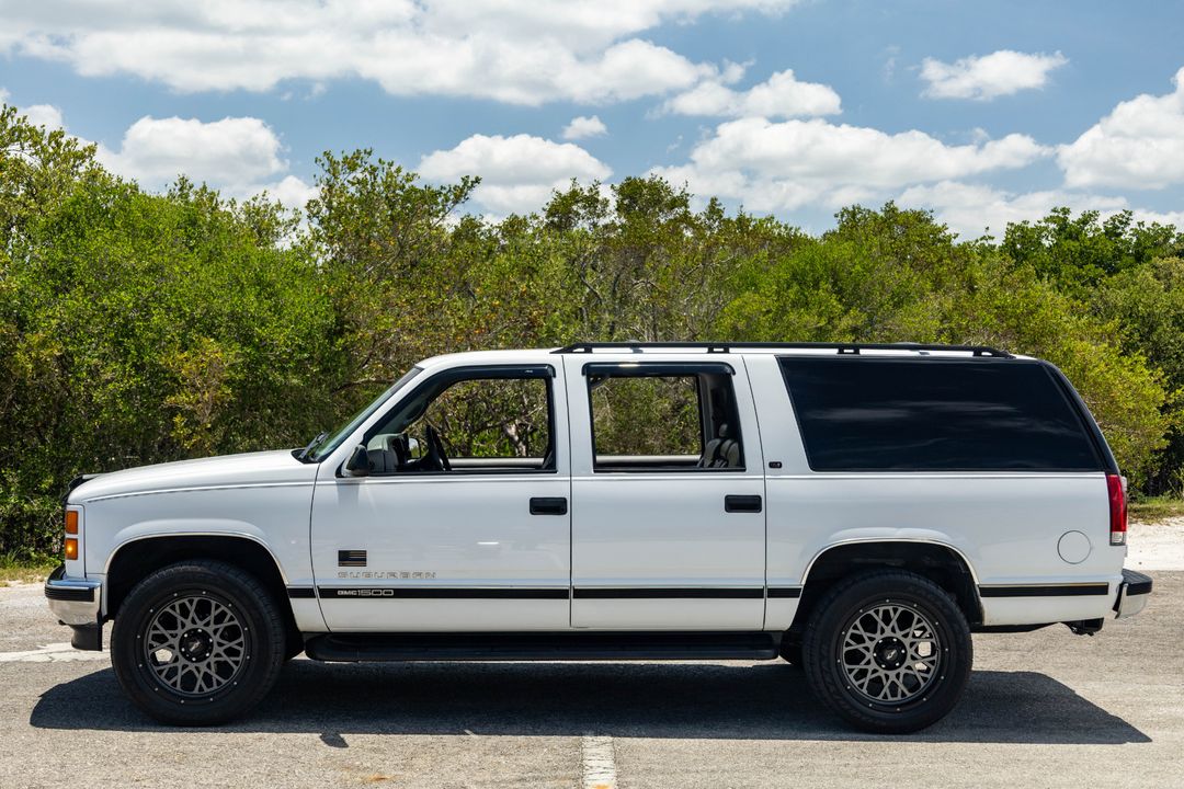 1999 GMC Suburban