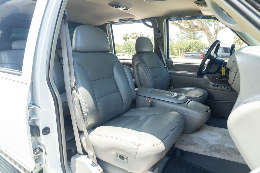 1999 GMC Suburban