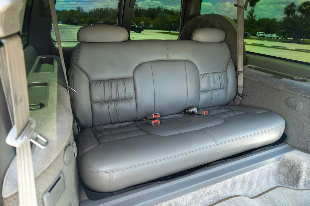 1999 GMC Suburban