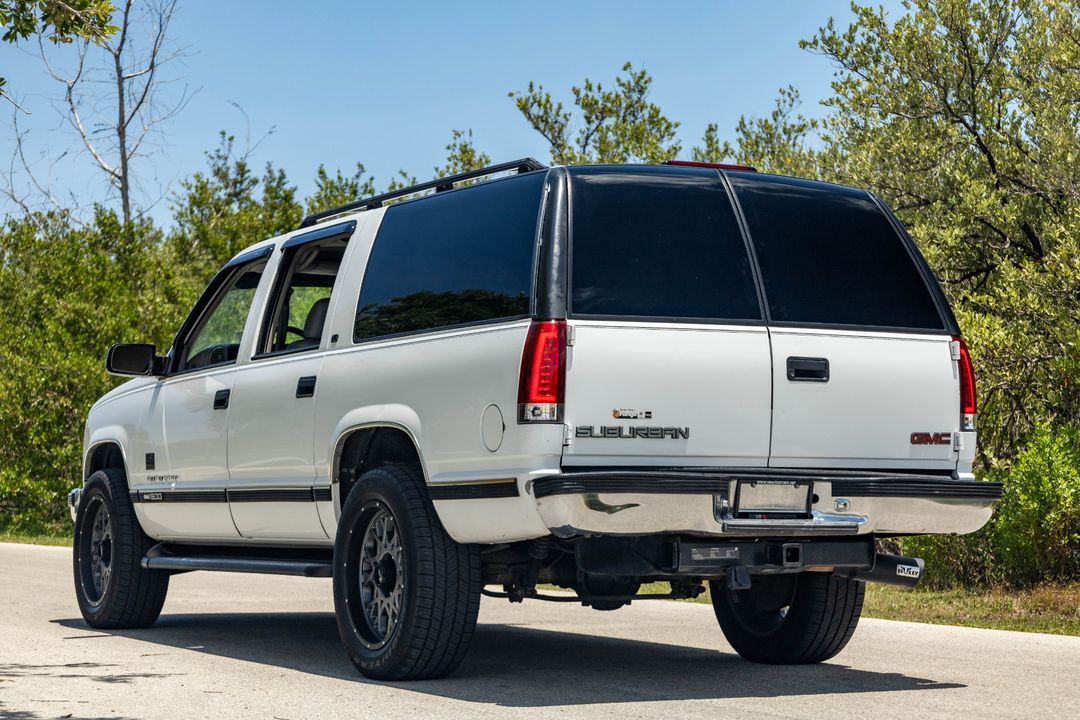 1999 GMC Suburban