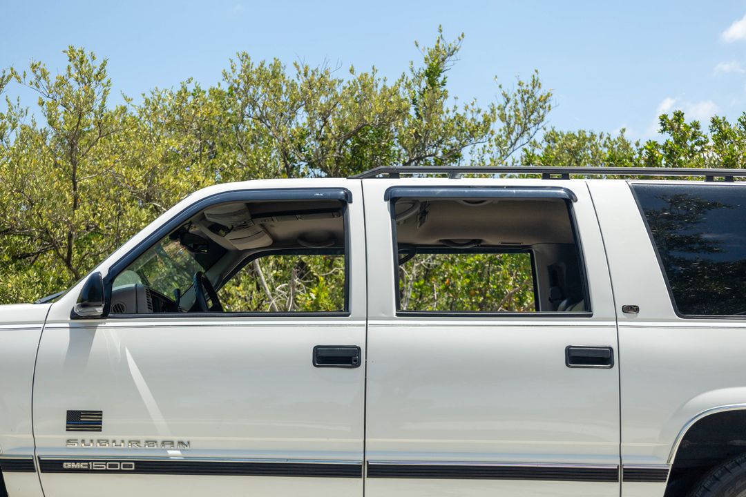 1999 GMC Suburban