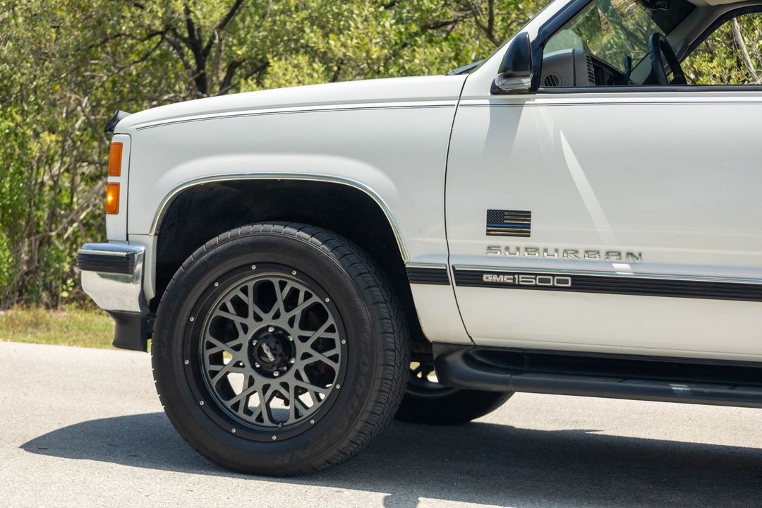 1999 GMC Suburban