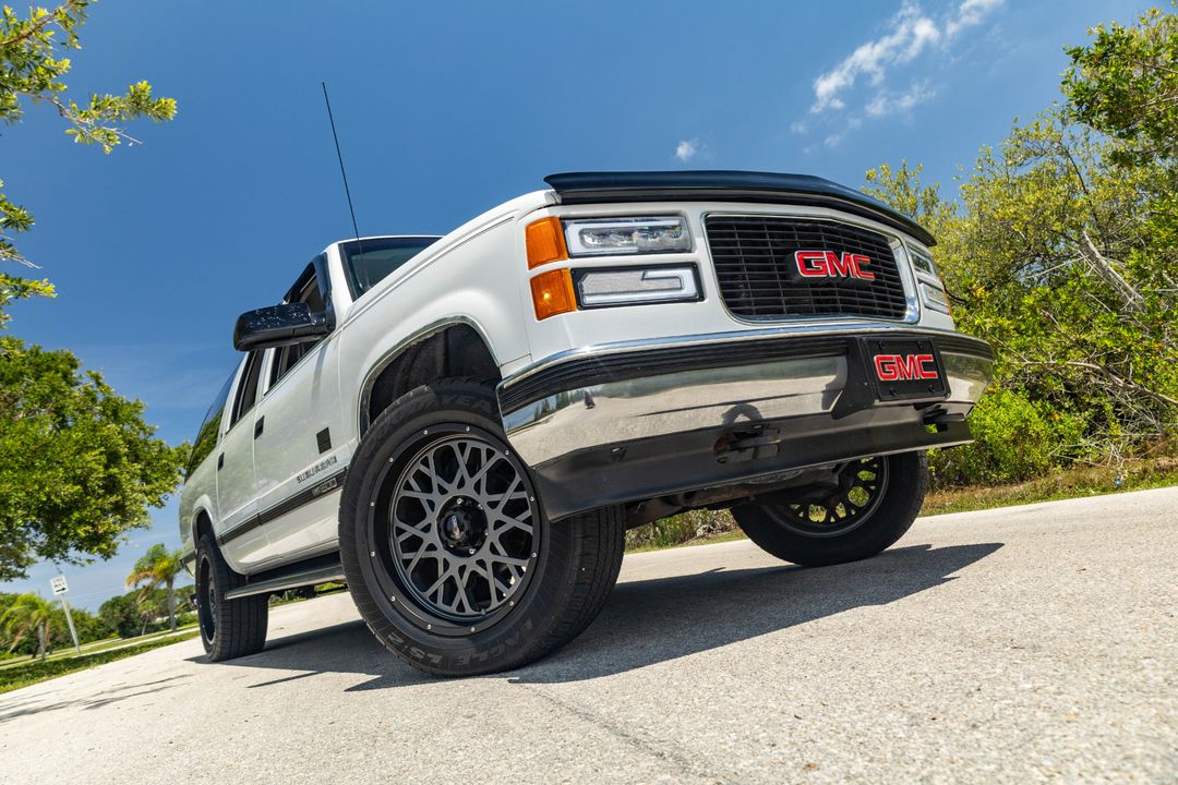 1999 GMC Suburban