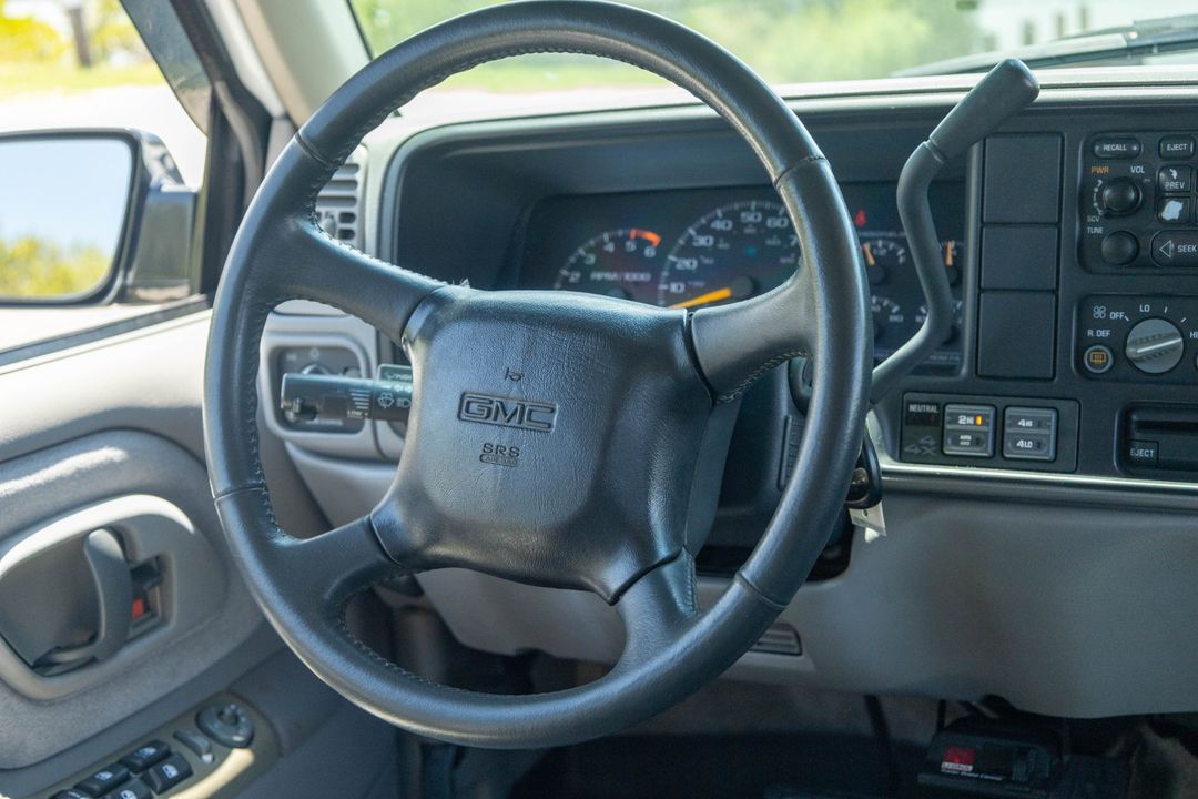 1999 GMC Suburban
