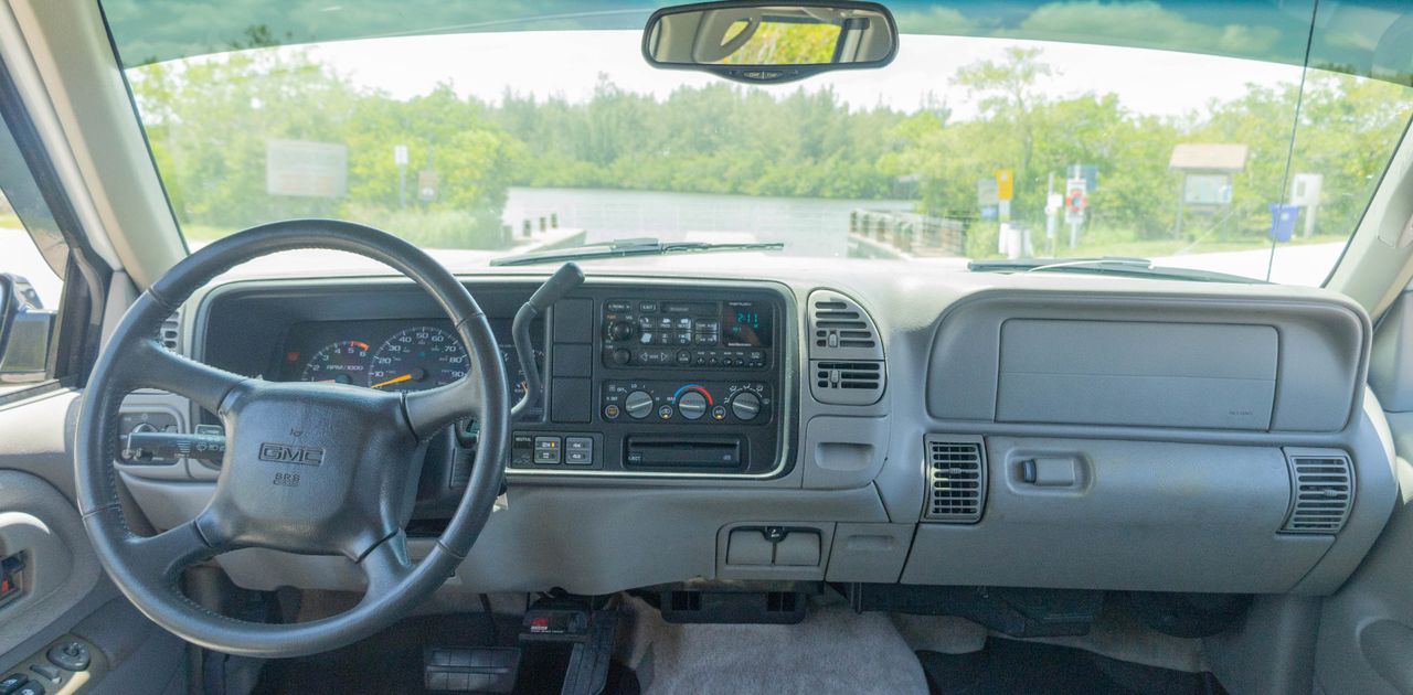 1999 GMC Suburban