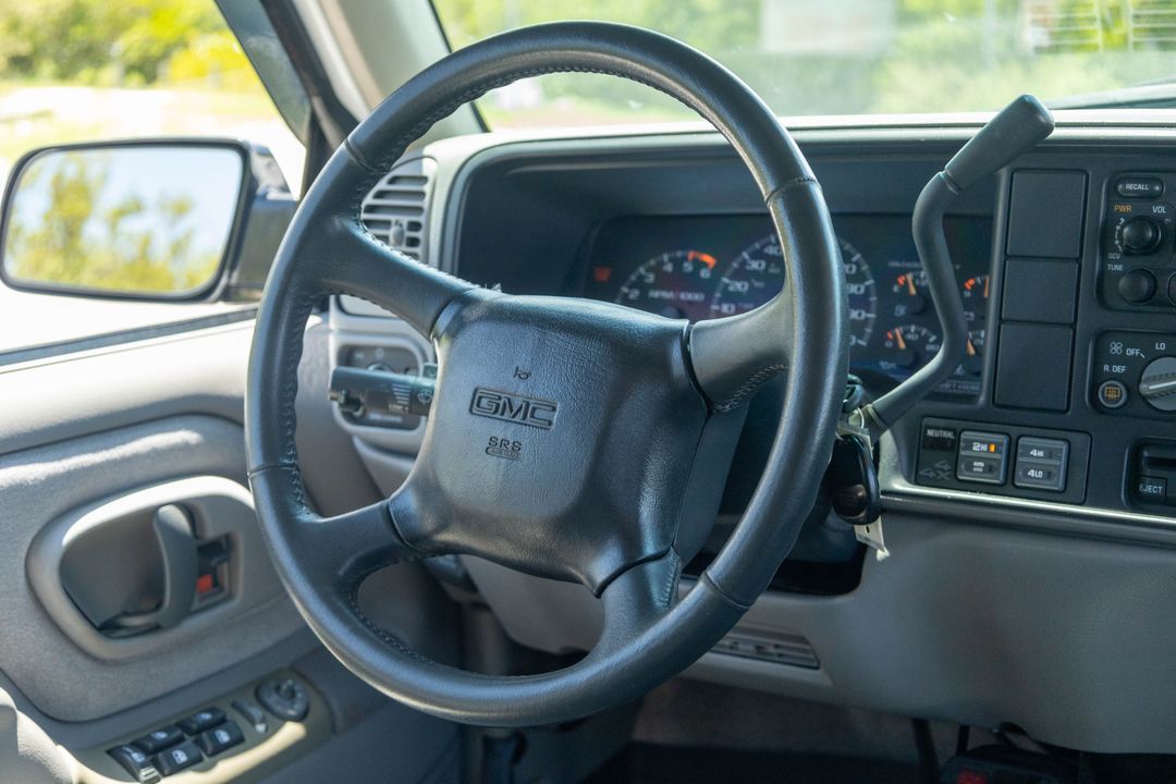 1999 GMC Suburban