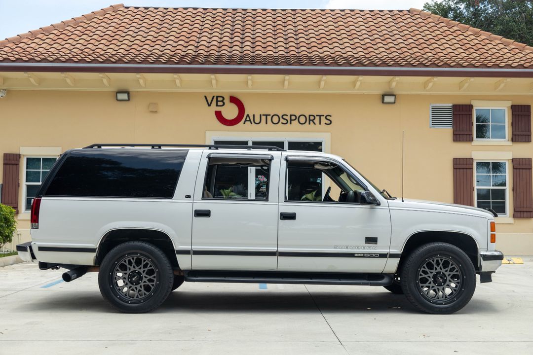 1999 GMC Suburban