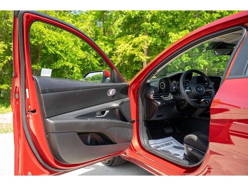 2024 Hyundai Elantra