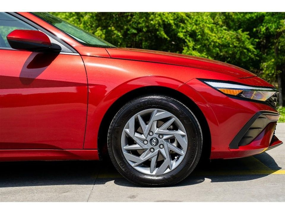 2024 Hyundai Elantra