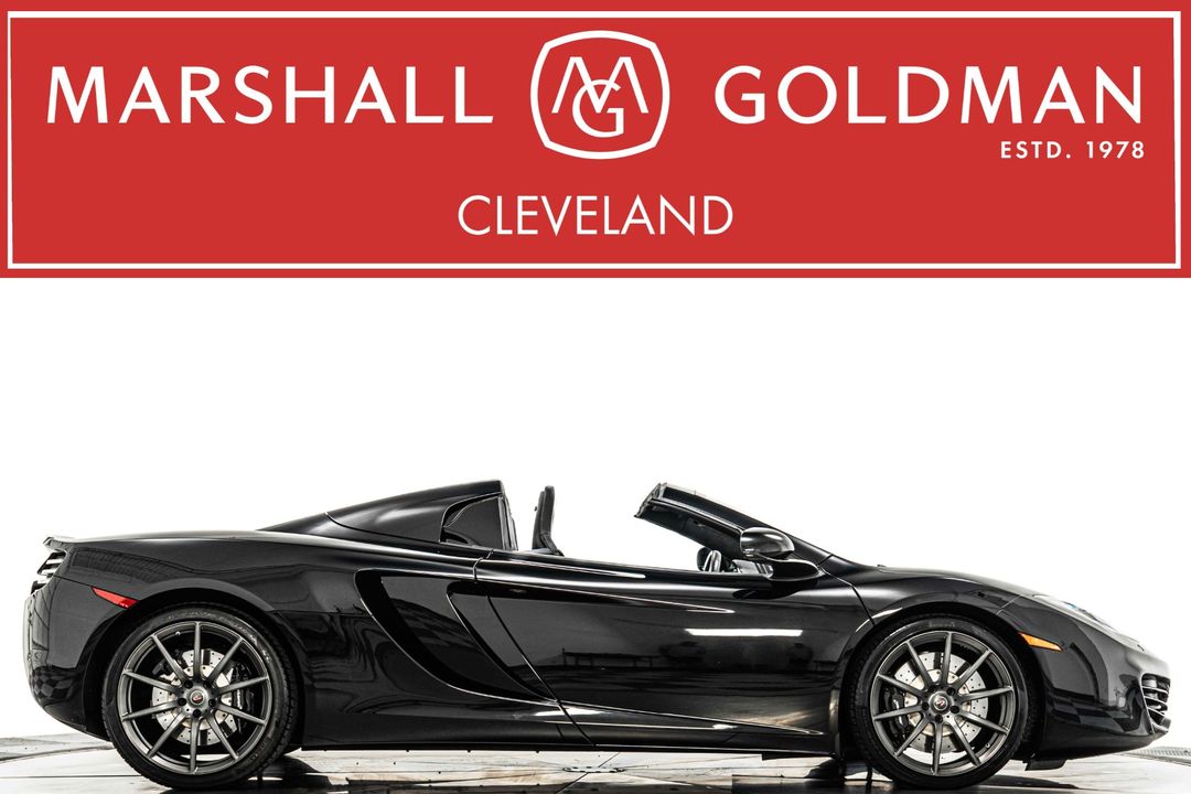 2013 McLaren MP4-12C