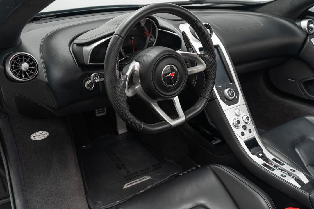 2013 McLaren MP4-12C
