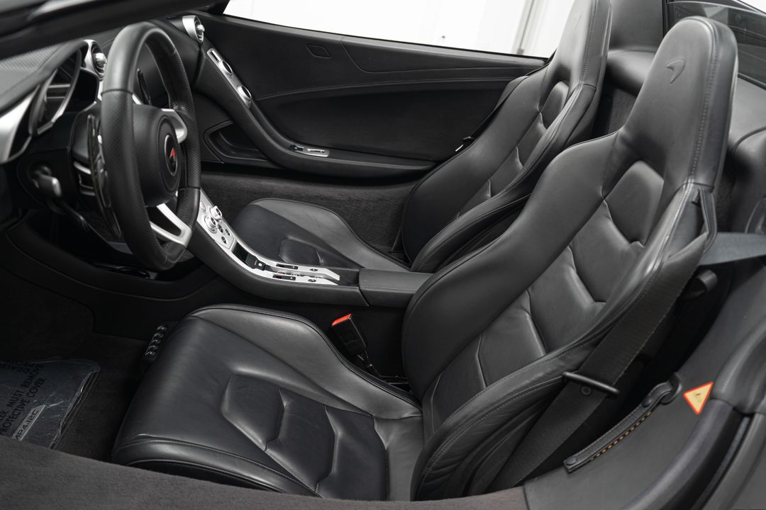 2013 McLaren MP4-12C