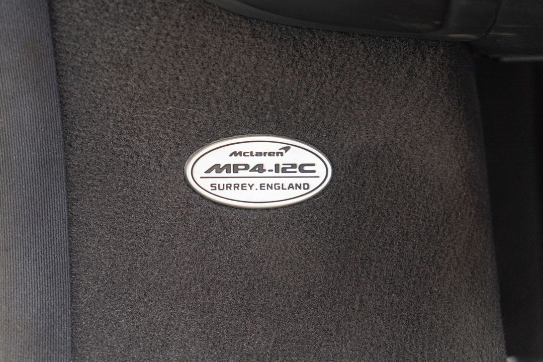 2013 McLaren MP4-12C