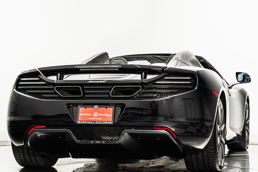 2013 McLaren MP4-12C