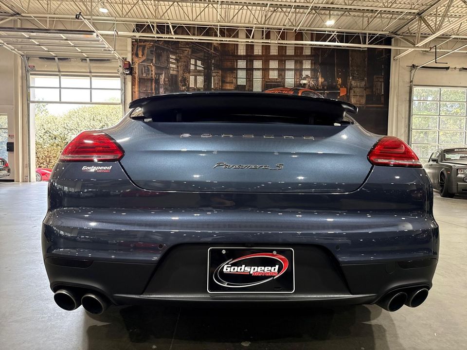 2014 Porsche Panamera