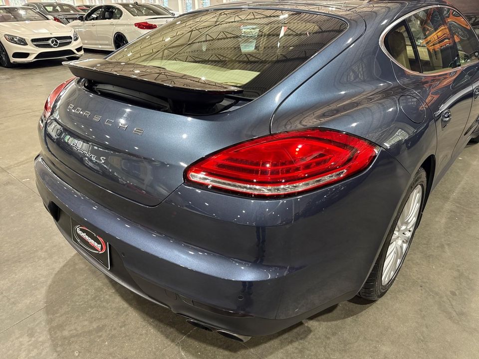 2014 Porsche Panamera