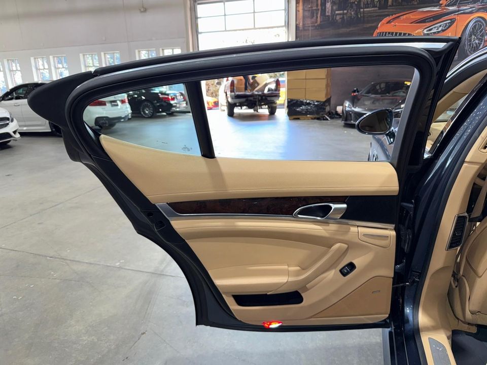 2014 Porsche Panamera