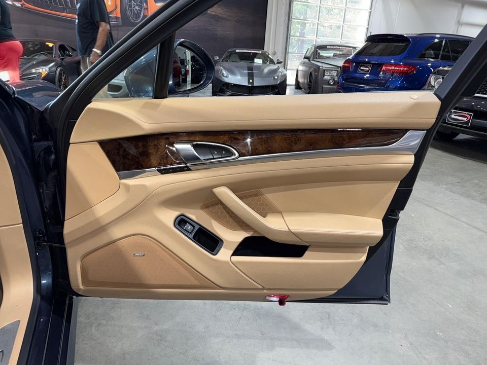 2014 Porsche Panamera