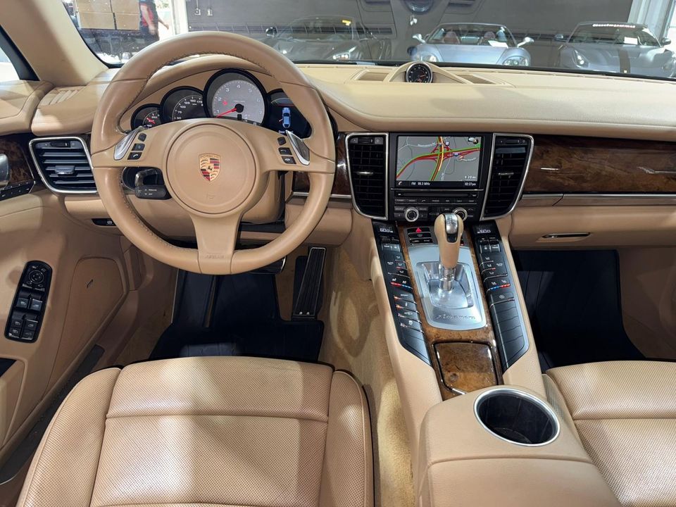 2014 Porsche Panamera