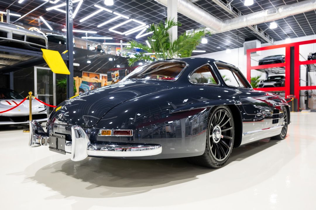 1955 Mercedes-Benz by Kindig Design 300 SL