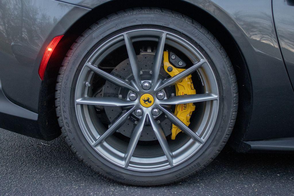 2022 Ferrari 812 GTS