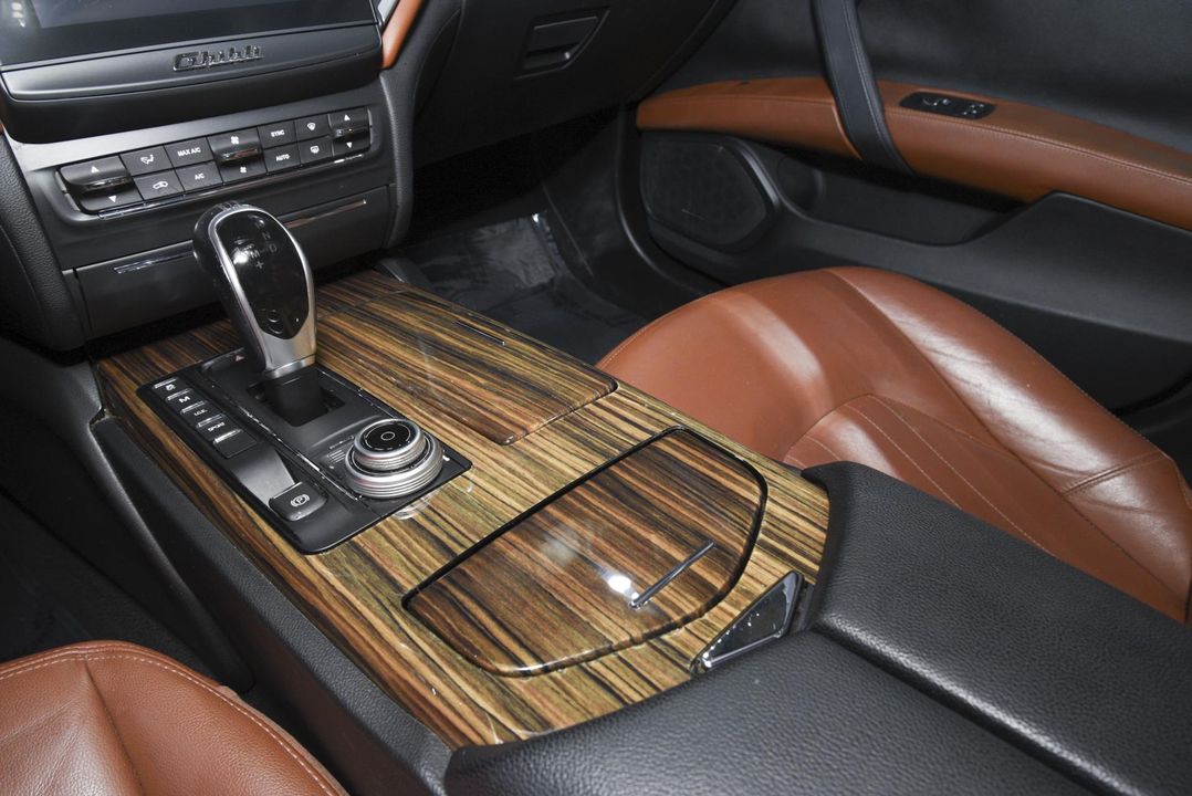 2017 Maserati Ghibli