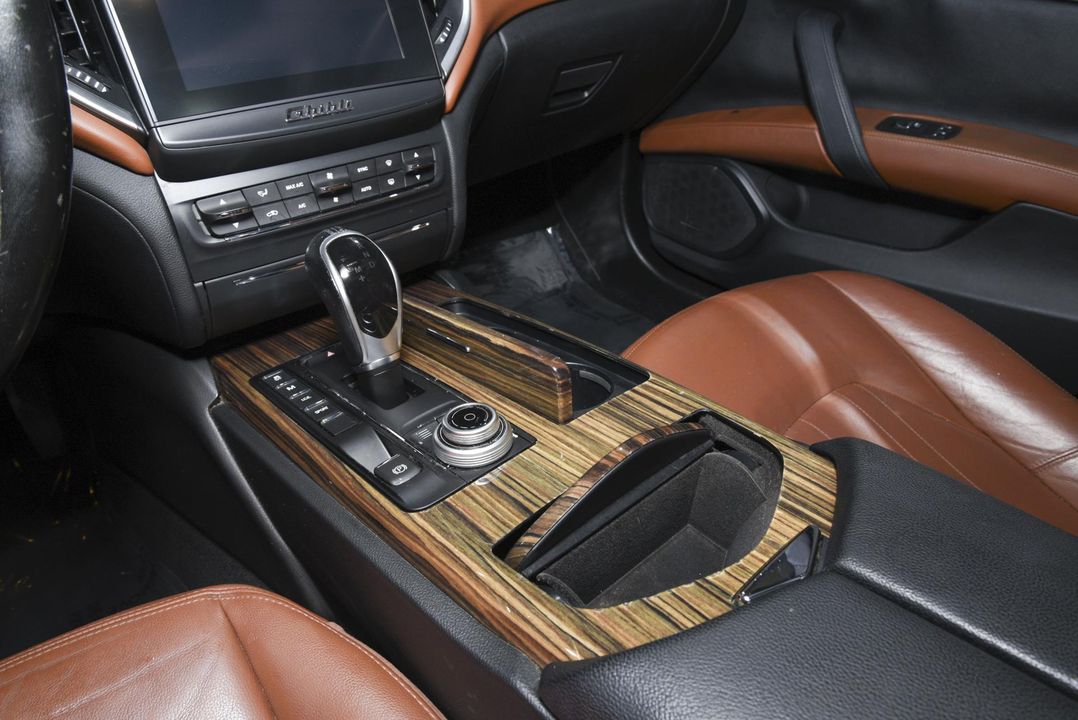2017 Maserati Ghibli