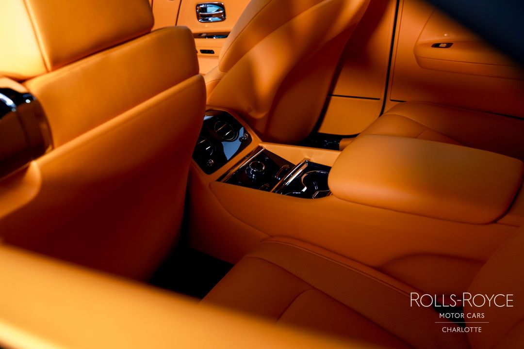 2025 Rolls-Royce Black Badge Spectre