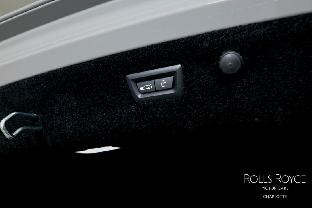 2025 Rolls-Royce Black Badge Spectre