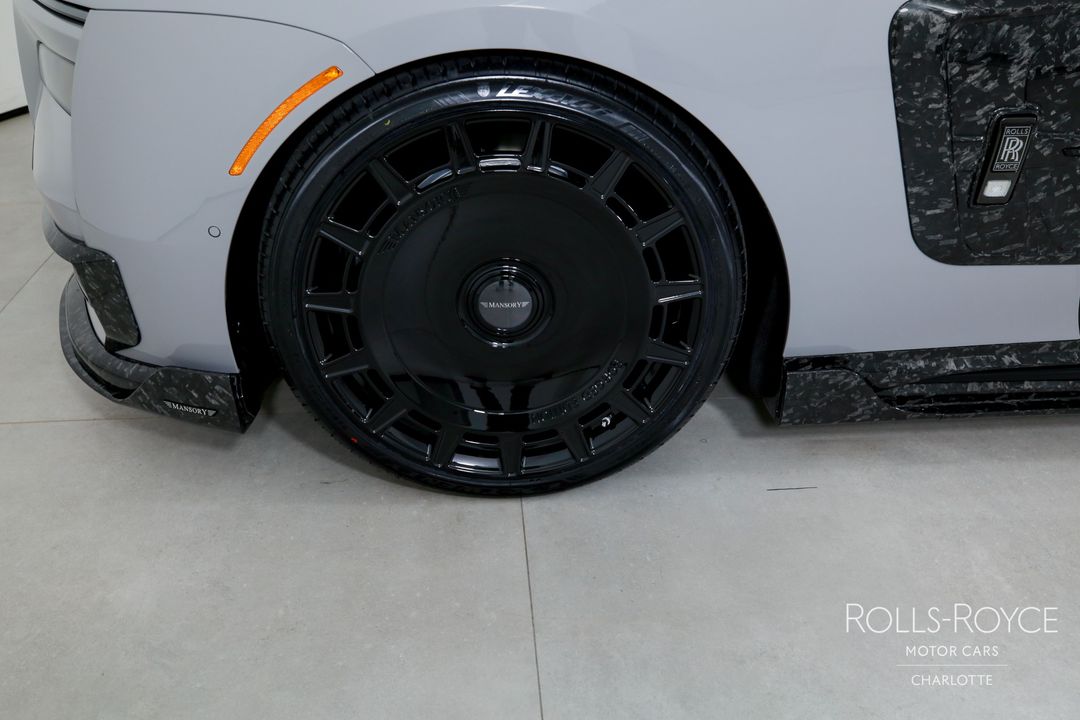 2025 Rolls-Royce Black Badge Spectre