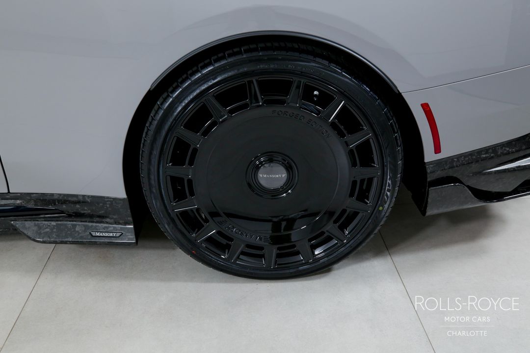 2025 Rolls-Royce Black Badge Spectre