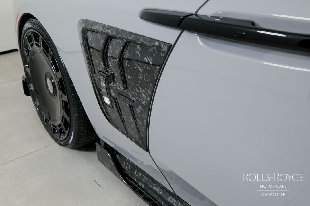 2025 Rolls-Royce Black Badge Spectre