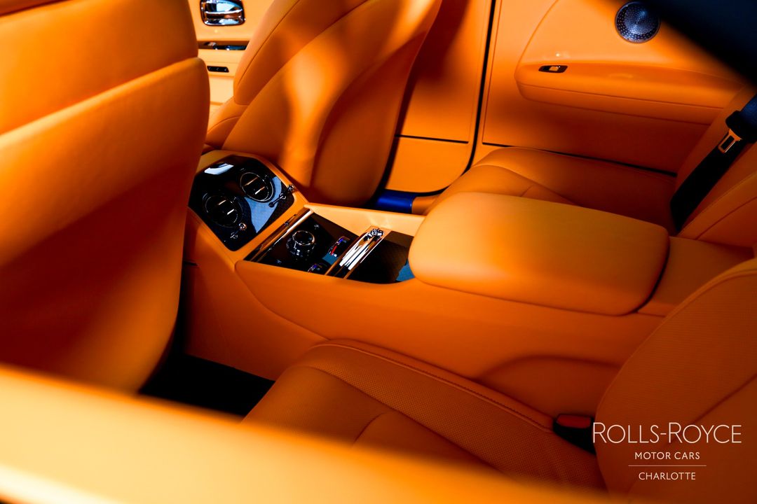 2025 Rolls-Royce Black Badge Spectre