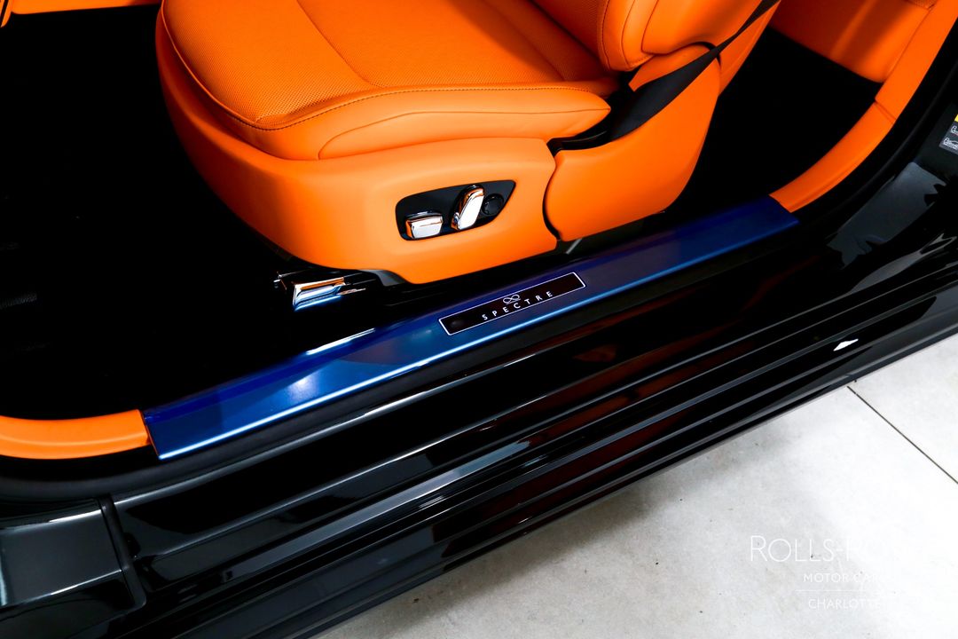 2025 Rolls-Royce Black Badge Spectre