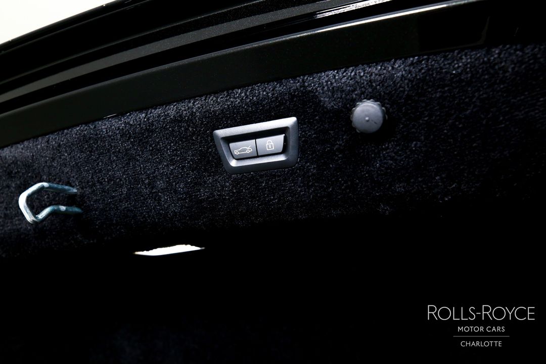 2025 Rolls-Royce Black Badge Spectre