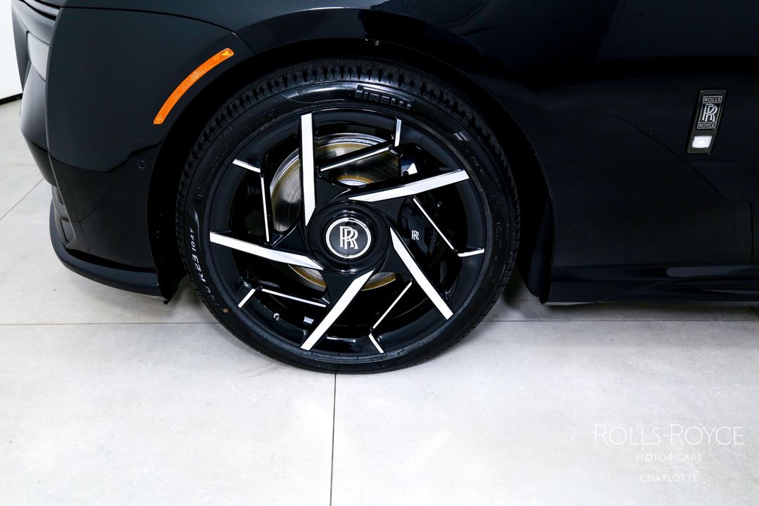 2025 Rolls-Royce Black Badge Spectre